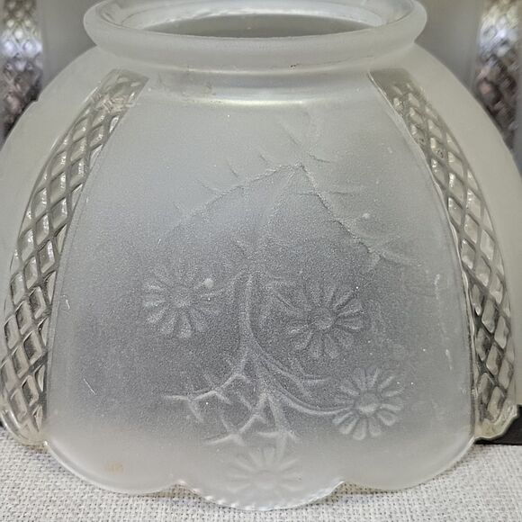 THREE Vintage Frosted Scalloped Raised Etching Glass Light Lamp Shade 7" - Picture 3 of 7
